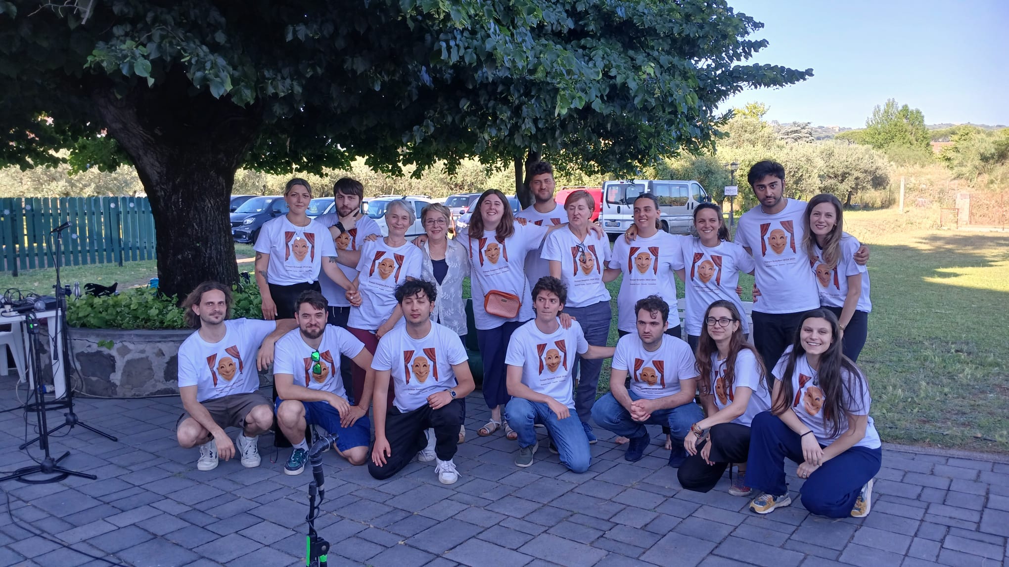 Foto di gruppo dei protagonisti dello s